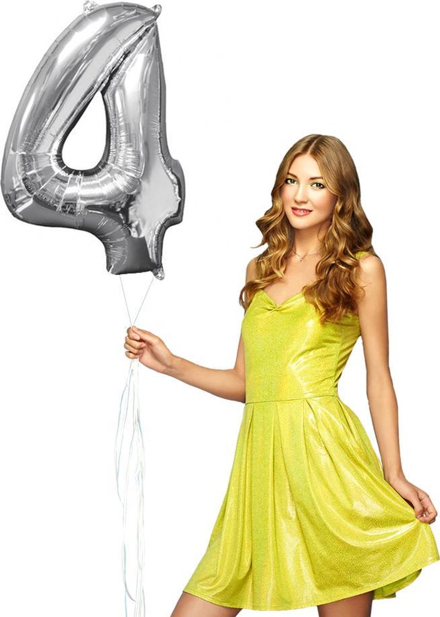 Helium gevulde cijfer 4 ballon zilver.