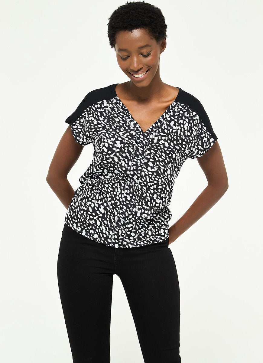 T-shirt met print en V-hals - Zwart