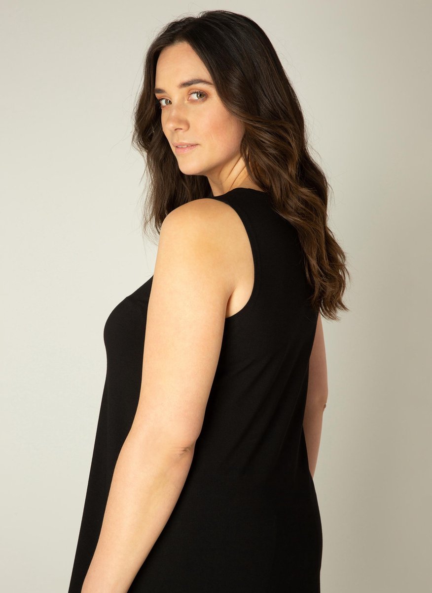 BASE LEVEL CURVY Abbigail Top - Black - maat 4(54/56)
