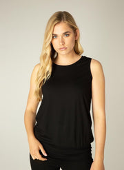 BASE LEVEL Yasmin Top - Black - maat 46