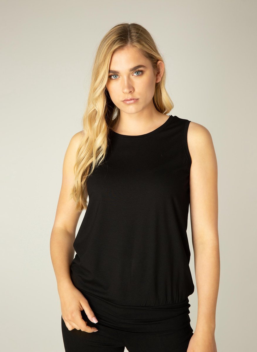 BASE LEVEL Yasmin Top - Black - maat 46