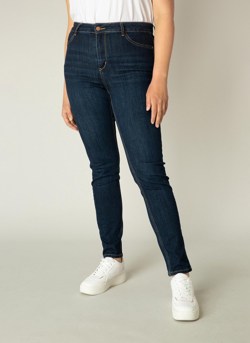 BASE LEVEL CURVY Faya Jeans - Denim Blue - maat 1(48)