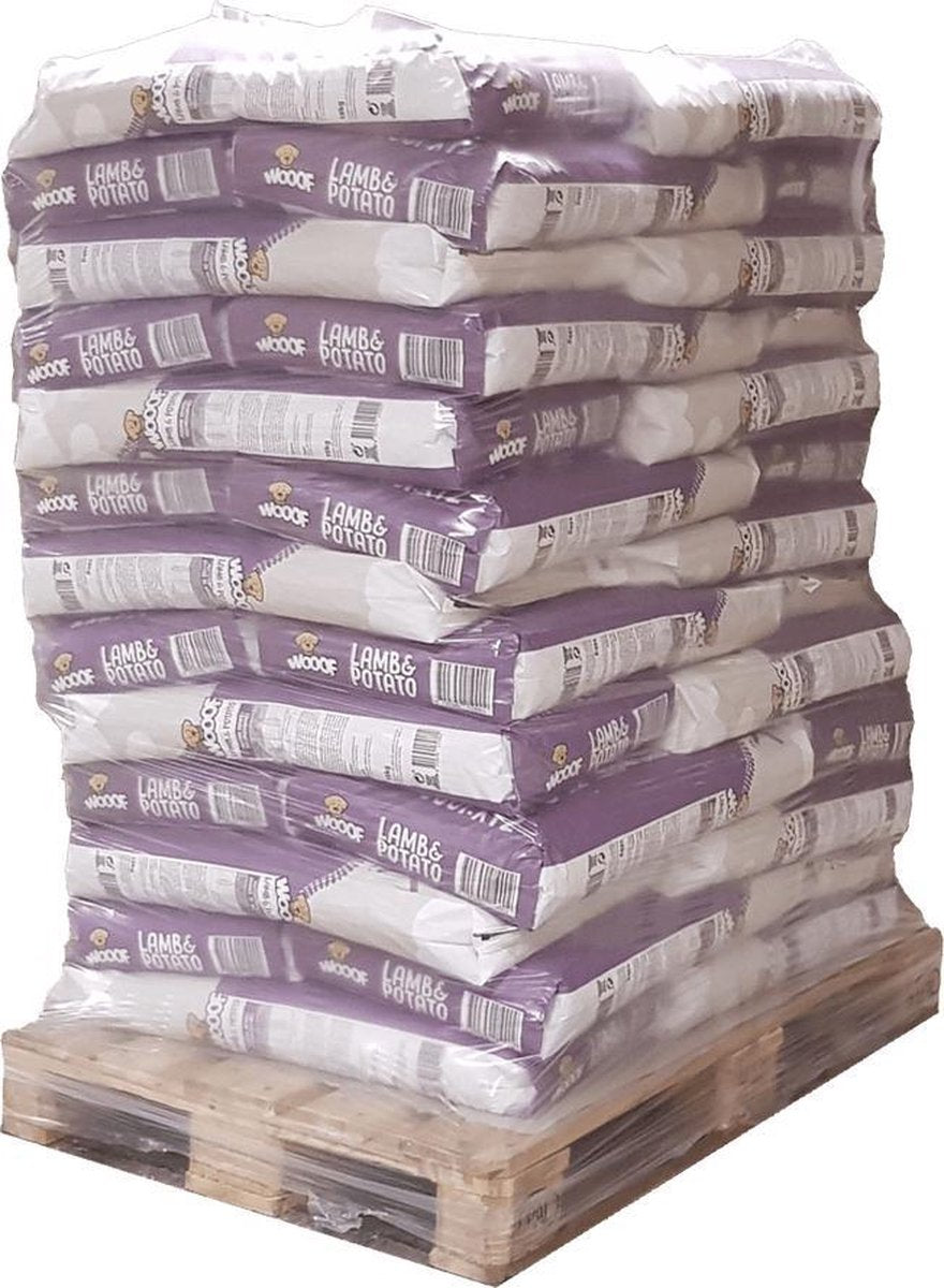 WOOOF Lam en Aardappel op Pallet - Geperst hondenvoer - Geperste hondenbrokken - Droogvoer - 39 x 18KG