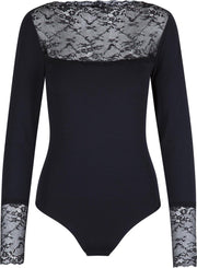 Laurel Body Met Kant