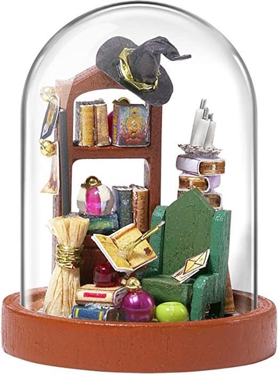 DIY Mini World Glass Cover House - 003 - Fingertip Magic - inclusief stolpje