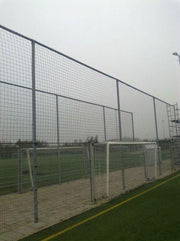 Ballenvanger voetbal - Ballennet - 25 x 5 meter - Inclusief net en palen