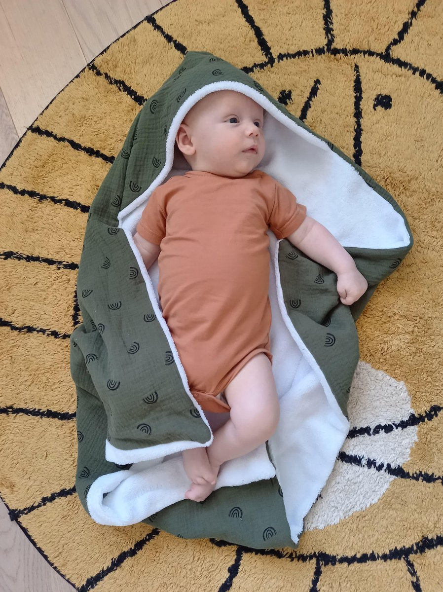 De allerlaatste! Wikkeldoek khakigroen met welnessfleece