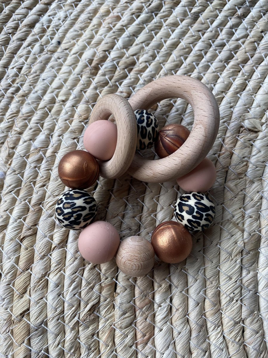 SIIDDS Bijtring/rammelaar - zalm roze - leopard - brons - baby - doorkomende tandjes - bijt speelgoed - siliconen/hout - cadeau - kraamcadeau - babyshower