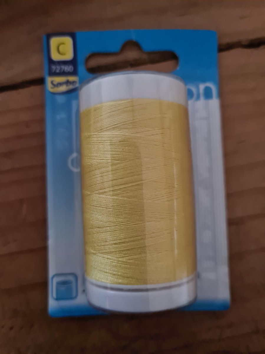 250m Polyestergaren Geel Sorbo