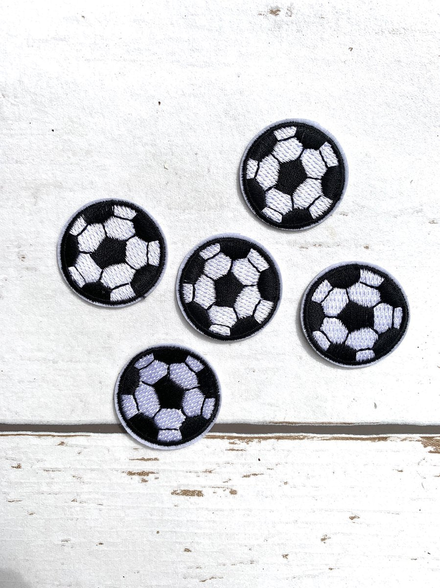 MixG | 5 Strijkapplicaties | Voetbal| 3 cm