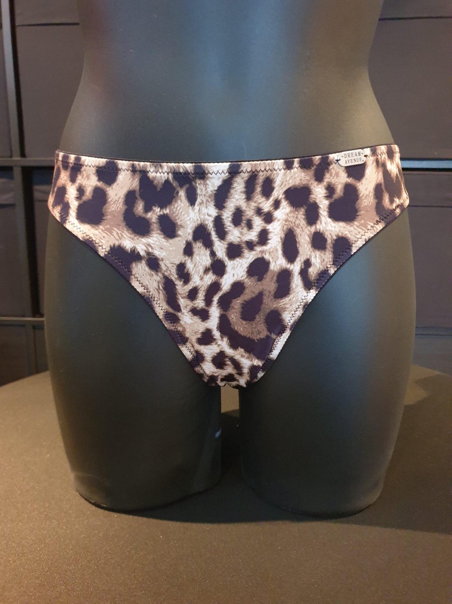 Dream Avenue - Leopard String - maat M - Dierenprint