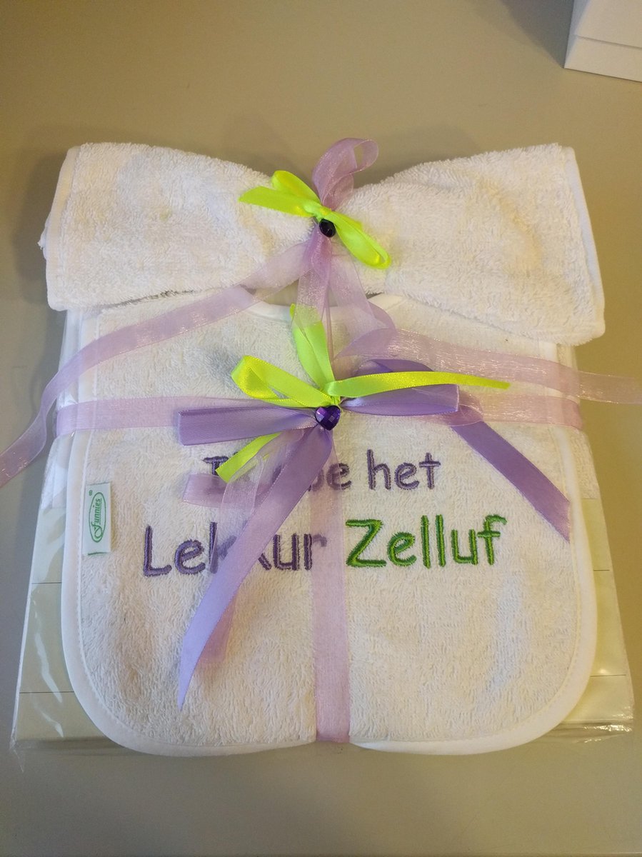 Funnies Babysetje Ik doe het lekker zelluf slab/Wit badcape/Wit spuugdoekje
