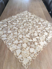 Tafelkleed - Opengewerkt Goud met Roos - Vierkant 85 x 85 cm