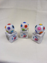 set van 3 fidget football magic rainbowcolor puzzel balls | puzzleballs | magic balls | magische ballen