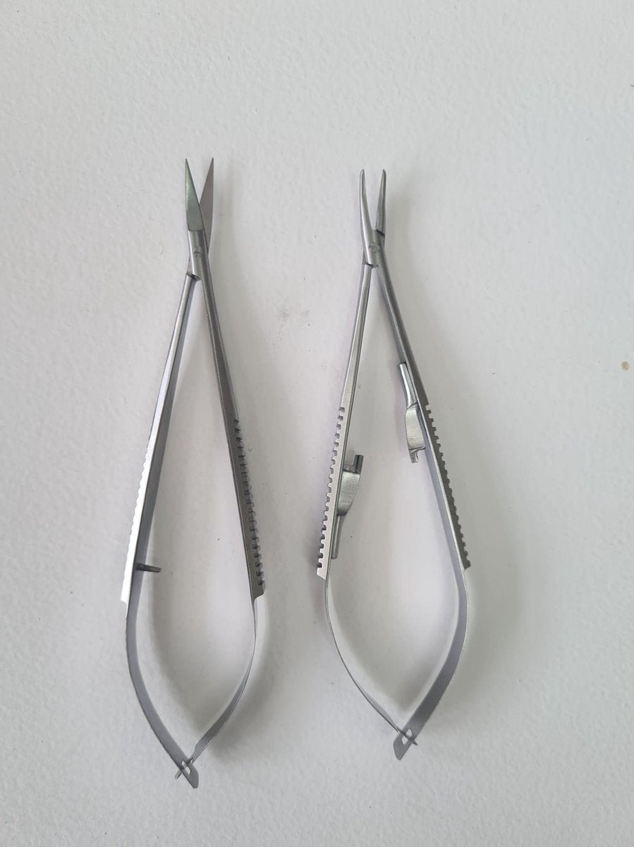 Belux Surgical / Set van 3Chirurgische Tandheelkundige Castroviejo Naald Houders Gebogen &  Recht / Castroviejo schaar Recht 14cm Gereedschap 14cm