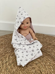 Poppenwikkeldoek roze met hartjes - poppendeken  -  poppenaccessoires