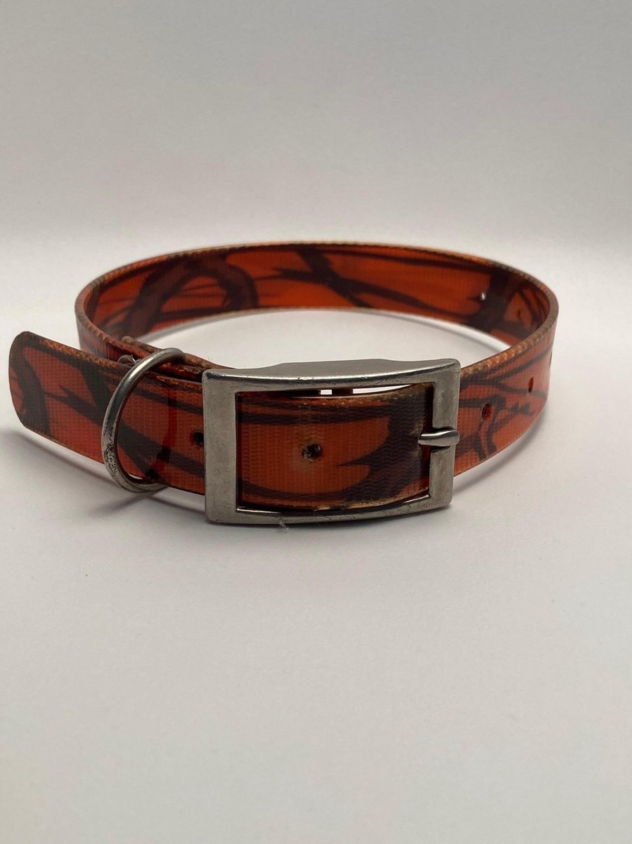 Halsband BioThane Camouflage - ORANJE - 600mmX25mm - dubbele gesp