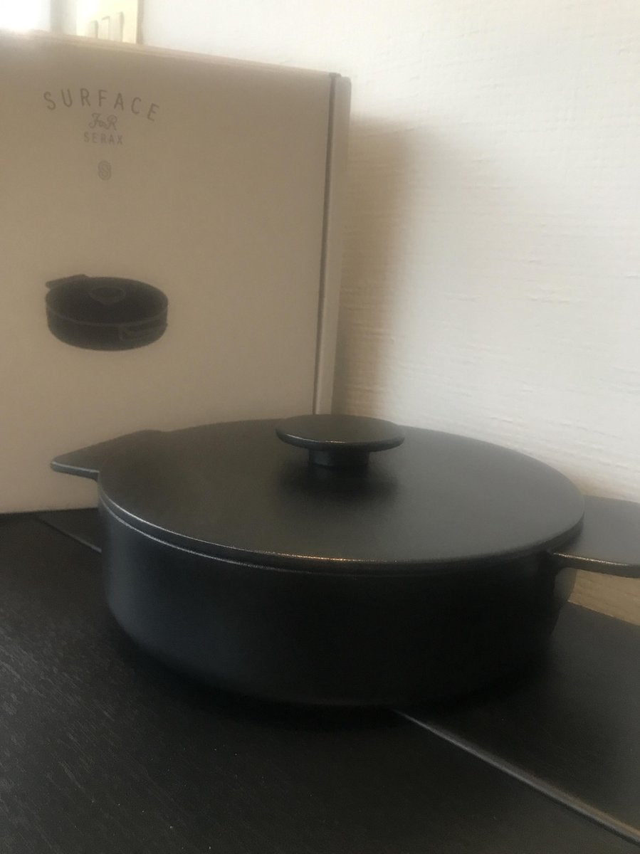 SERGIO HERMAN SERAX BRAADPAN ENAMEL CAST IRON BLACK ZWART D 23 CM - 1.7 L