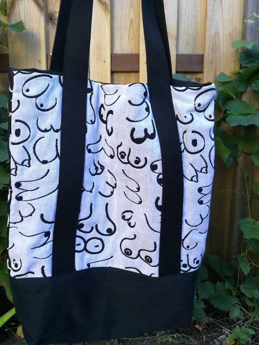 Yaro Tote Bag - Boobs Contra Black White