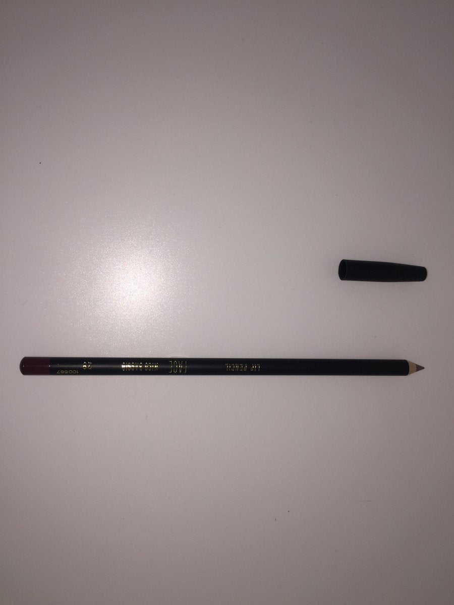 Lip Pencil 28