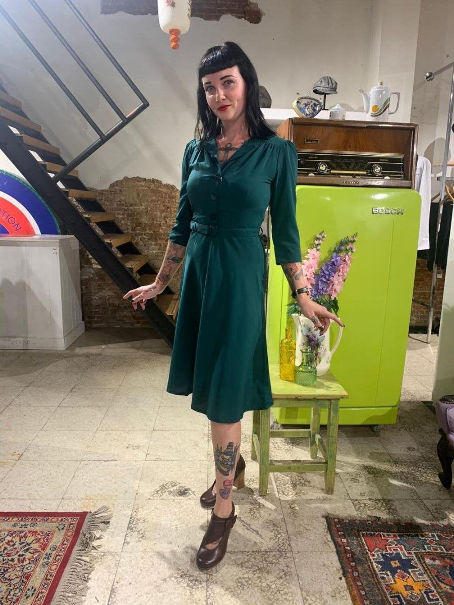 Ella in Vintage Groen