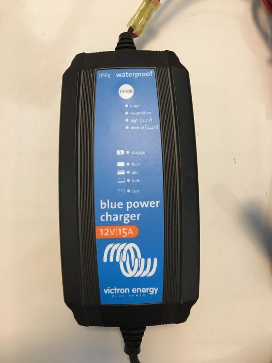 Occasion Blue Power IP65 Acculader 12/15 (2016)