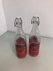 2 Rode flessen met makkelijke dop.