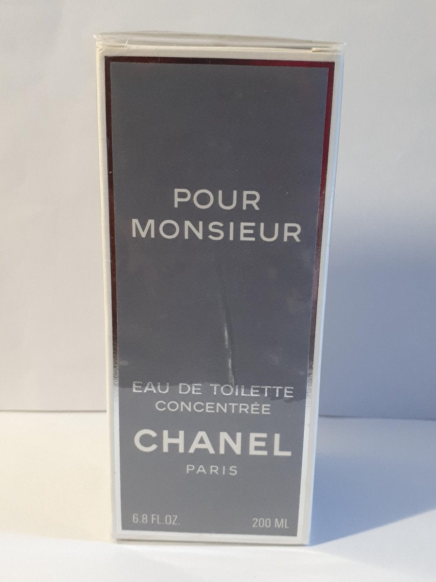 CHANEL 