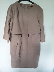 Jurk - C&S Paris - 3 kwart mouw - bruin