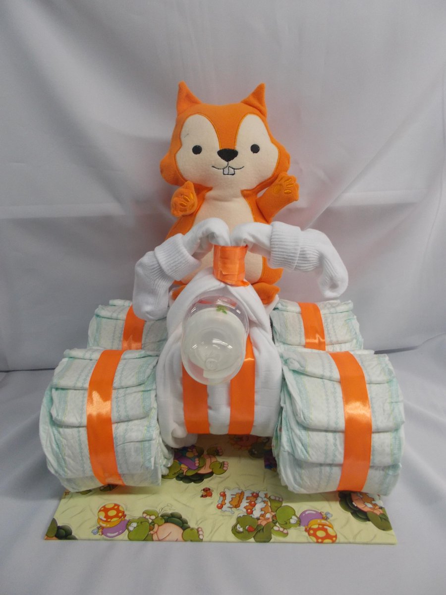 luiertaart /pampertaart  Quad eekhoorn oranje
