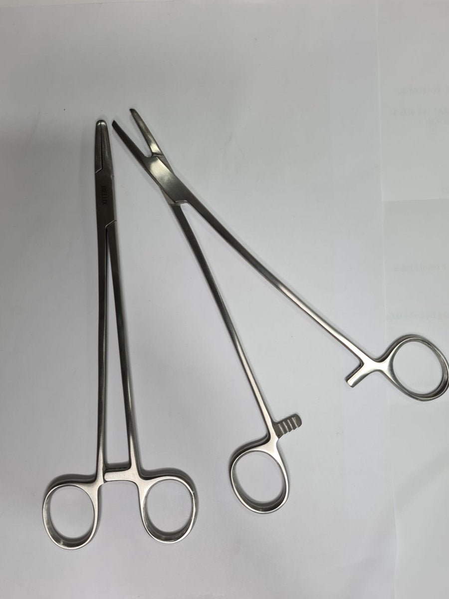 Belux Surgical / Naaldvoerder Mayo-Hegar RVS 20cm  - Naaldvoerder volgens Mayo-Hegar voor vasthouden van hechtdraad.