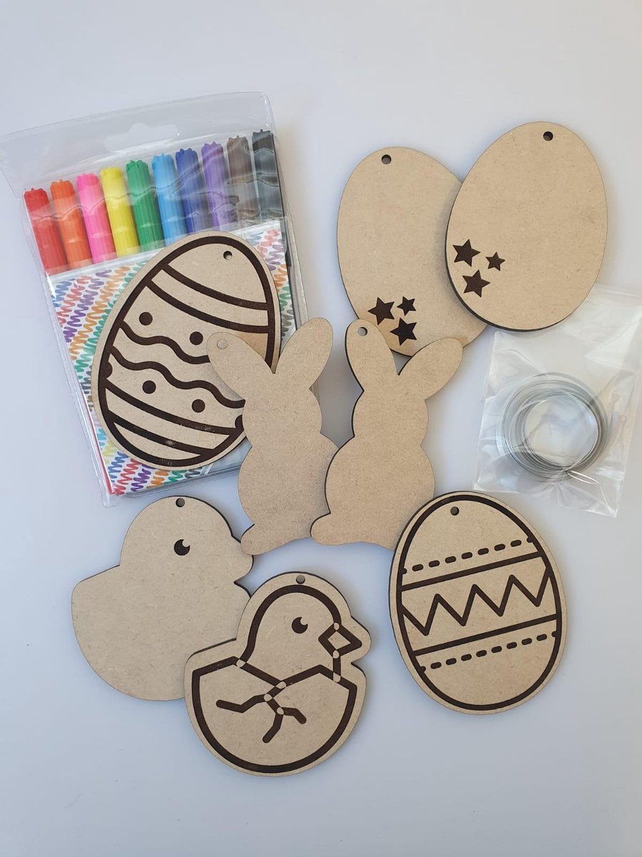 Pasen - Kleursetje - 8 Hangers - Paasboom - Paastakken - zelf inkleuren - kinderen - knutselen Pasen - knutselsetje - knutsel pakketje