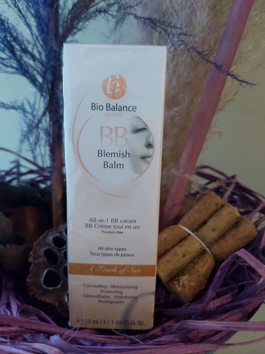 BB  Blemish balm A touch of sun
