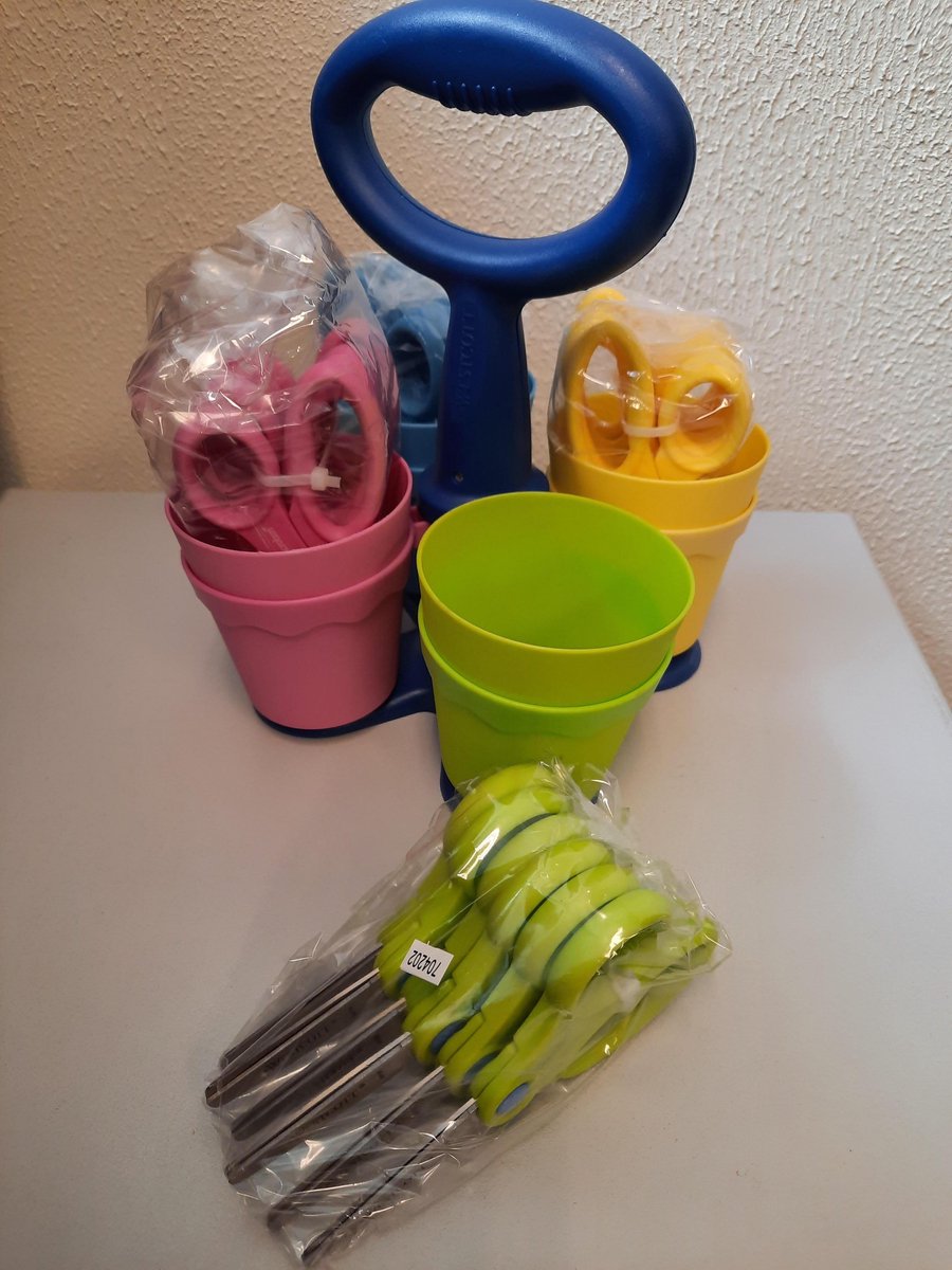 Scharen Kleuterscharen ANTI BACTERIEEL 13cm ASS.24 stuks in een houder