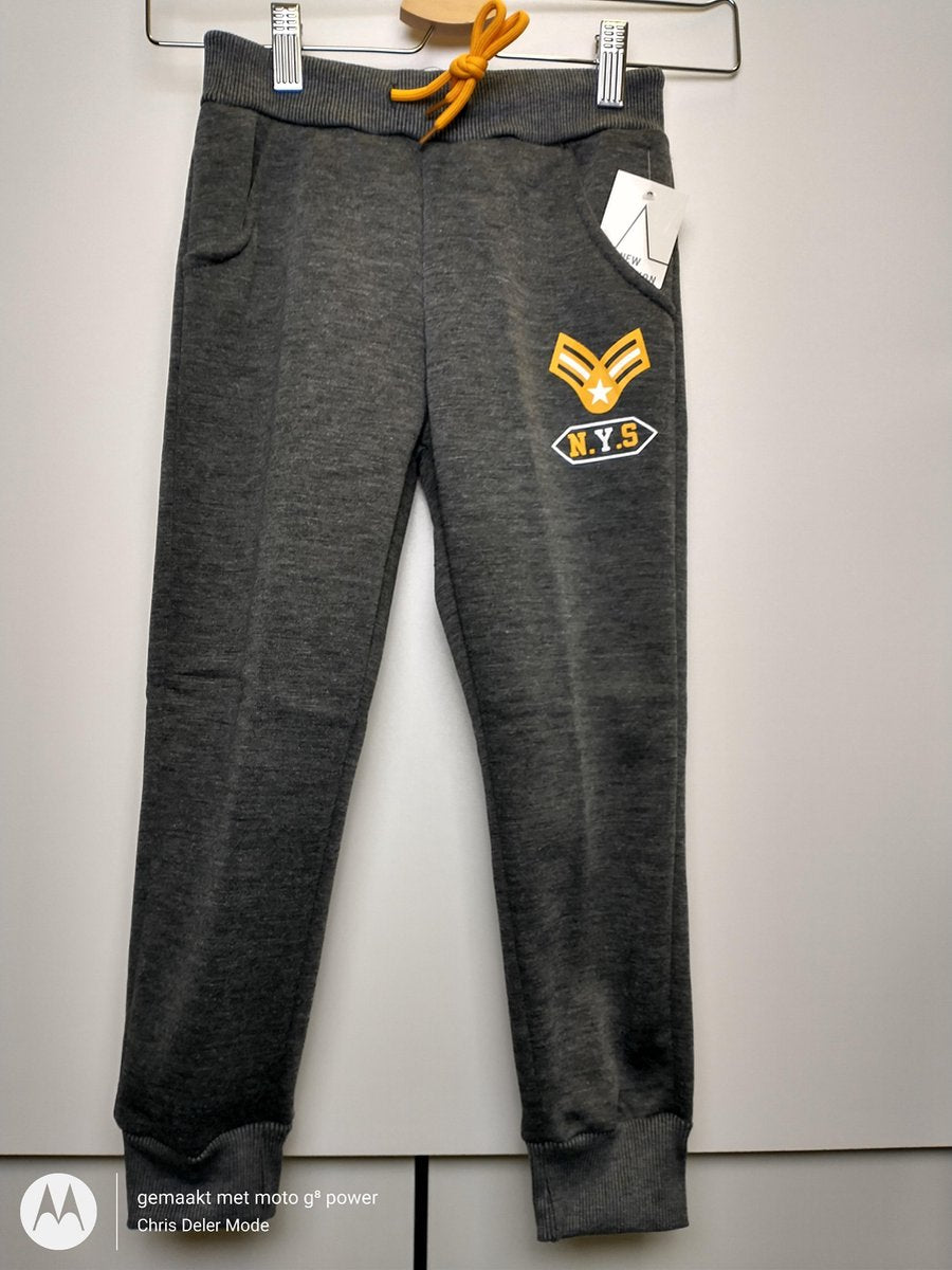 Jongens joggingbroek NYS grijs met geel aansnoerkoord 134/140