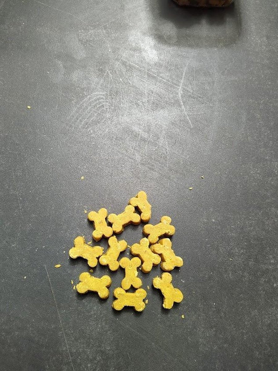Kip mini botjes training snoep Minibones - Zachte snoepjes - Hondensnoepjes - Traktatie voor puppy 140gr x 10 in potjes van de snackmeester