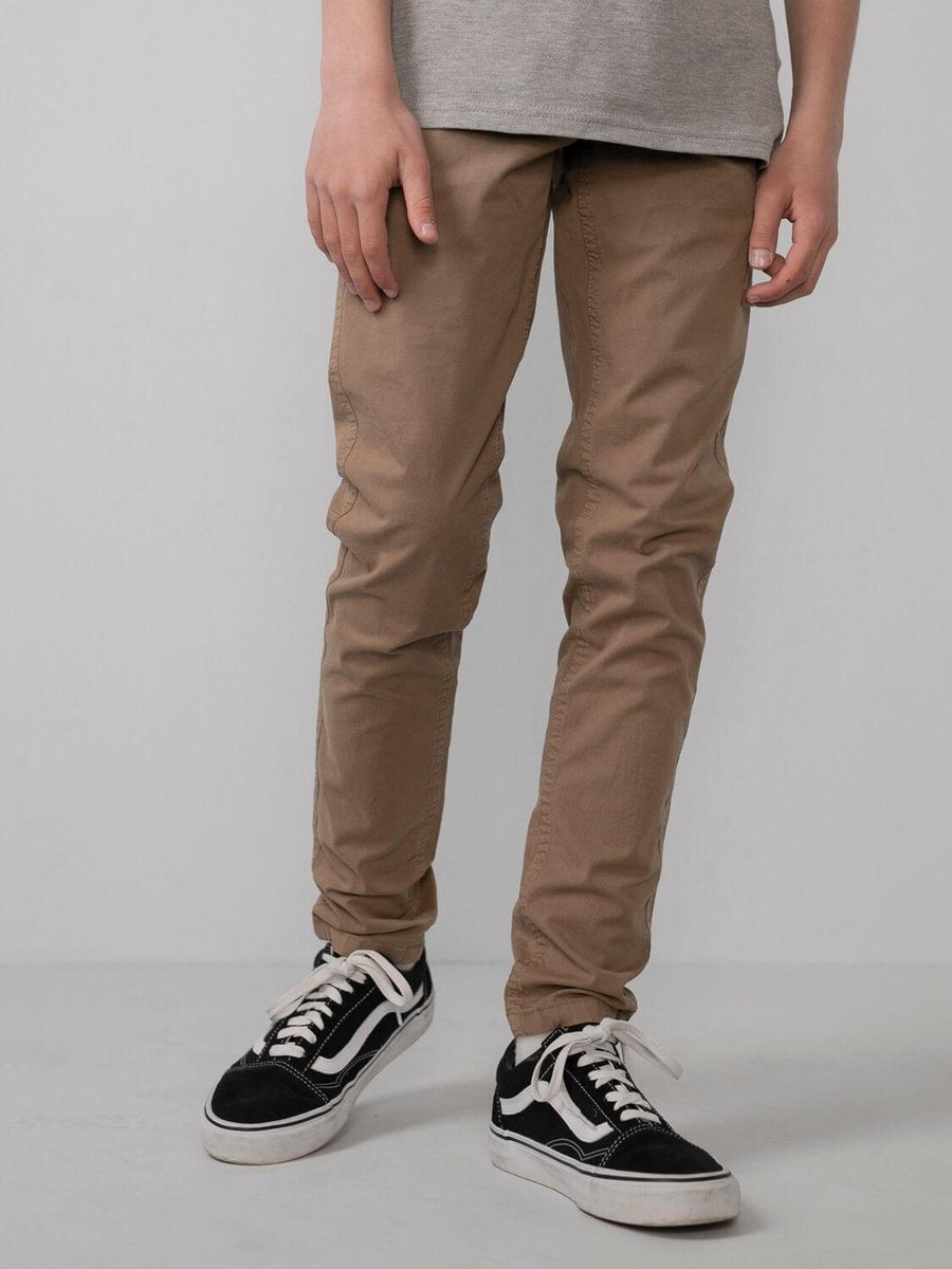 Petrol Industries - Jongens Sustainable chino - bruin - Maat 140