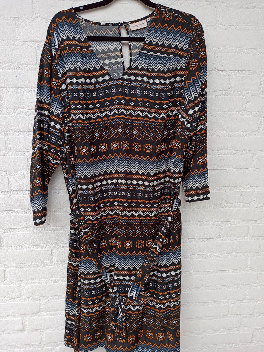 Only Carmakoma Caraku Jurk met centuur Maat 44
