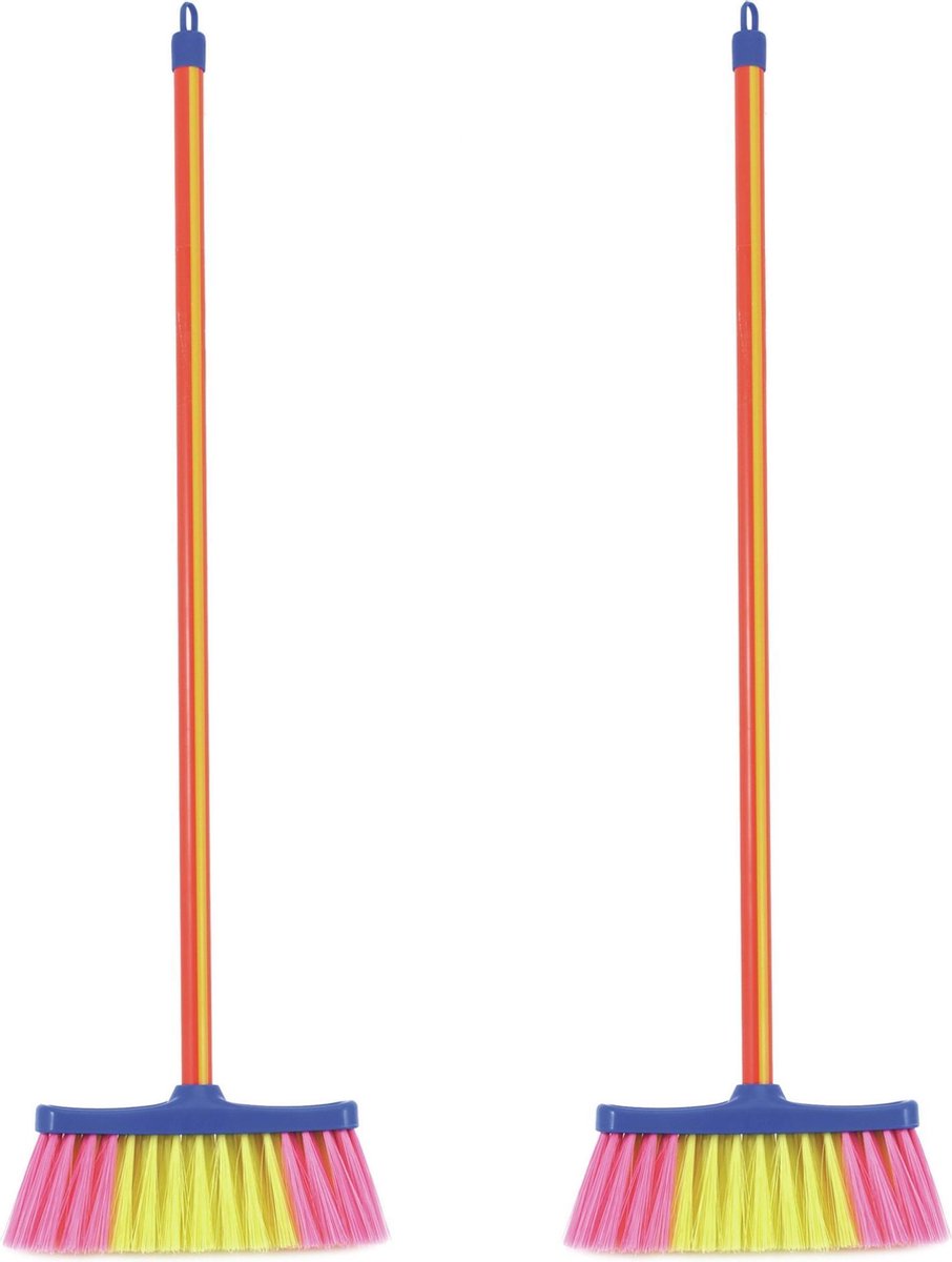 2x Stuks kunststof kamer kinderbezem blauw/geel/roze met steel 61 cm - Kinderspeelgoed schoonmaakartikelen/Kamerbezems