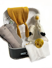 Geboortekoffer | kraamcadeau | Jollein | BIBS | Trixie | Anais | Happy Horse | speen | geboortepakket | zwart | koffer | kinderkoffer | logeerkoffer