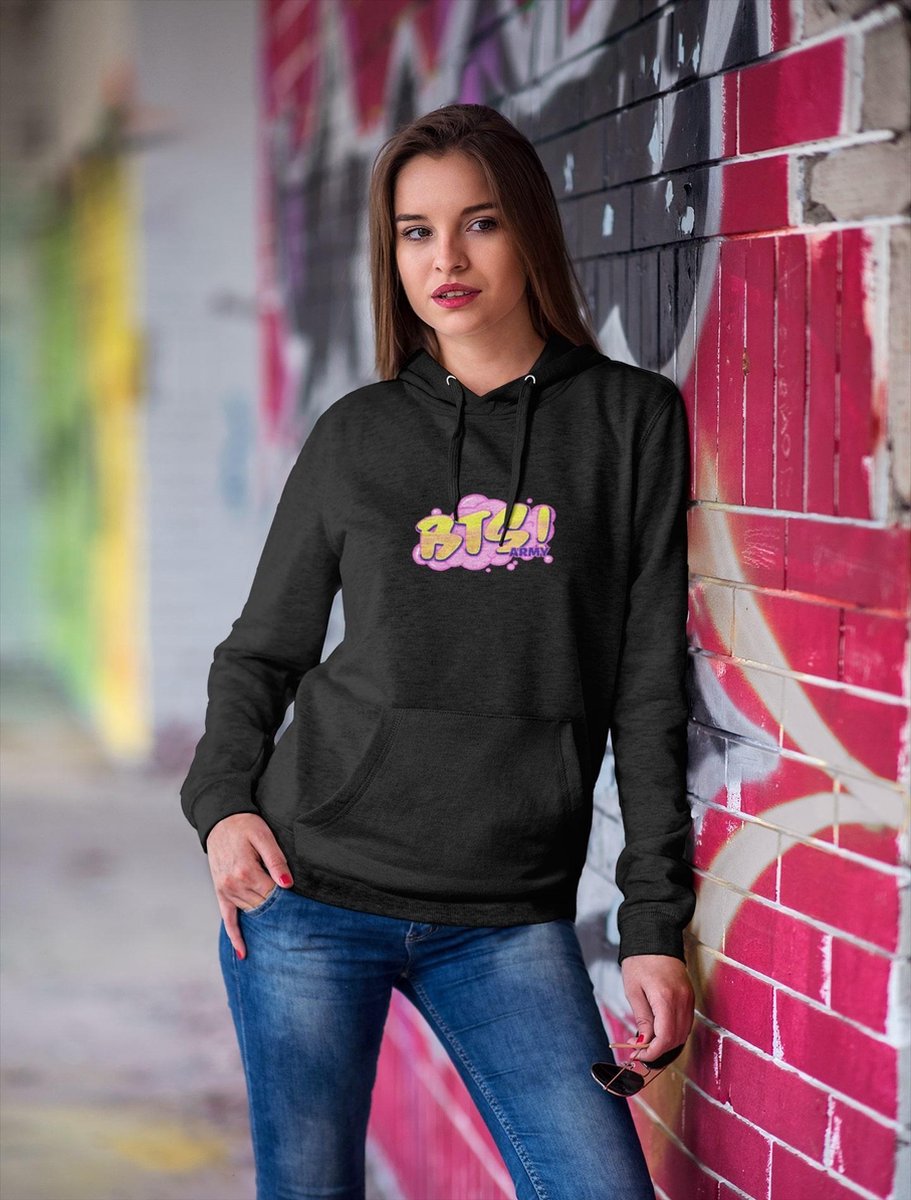 BTS BT21 Cartoon Kdrama Bubblegum Style Grafitti Urban Kpop Army Fan Bangtan Boys Album Merchandise Hoodie Zwart Maat L