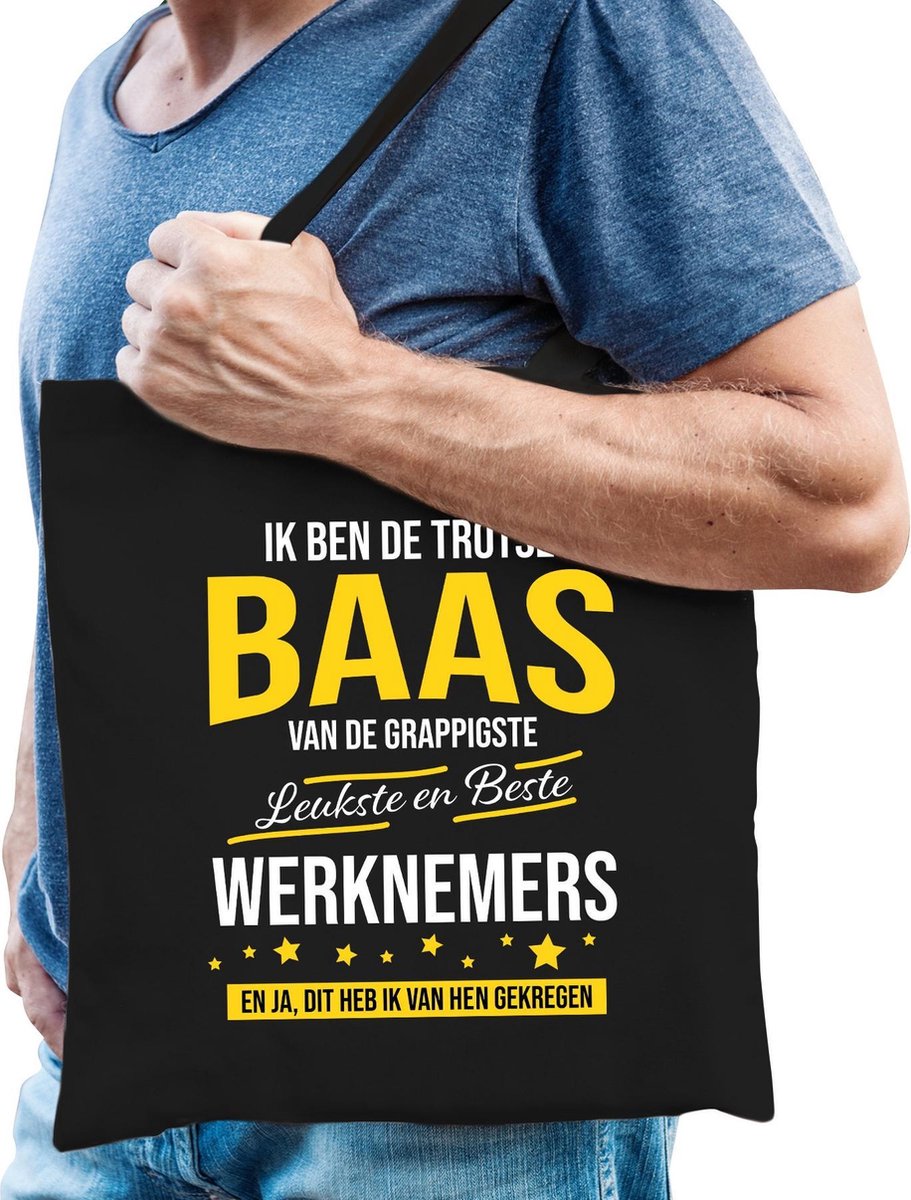 Trotse baas van de leukste werknemers katoenen cadeau tas voor heren - zwart - verjaardag - kado voor werkgevers / bazen