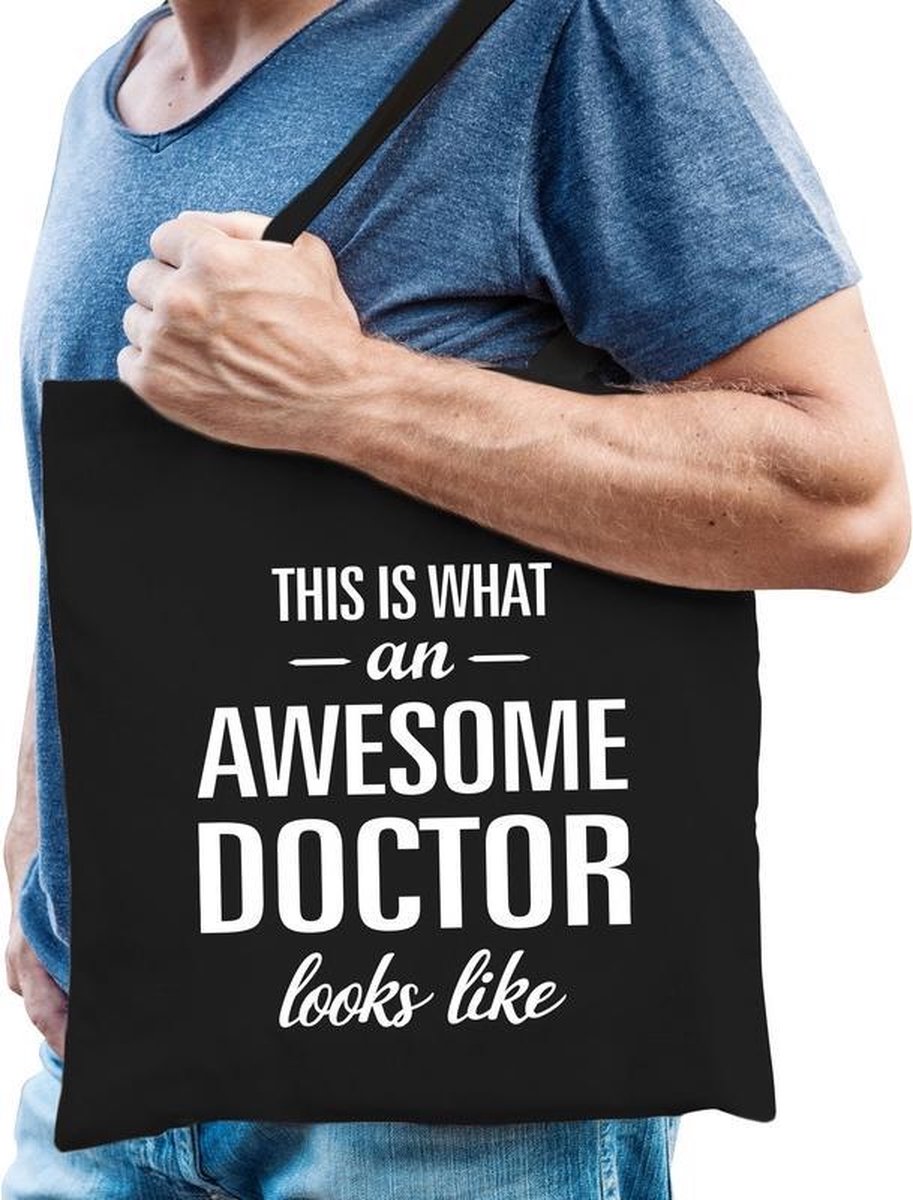 Awesome doctor / dokter cadeau katoenen tas zwart voor heren - zorgpersoneel kado /  tasje / shopper