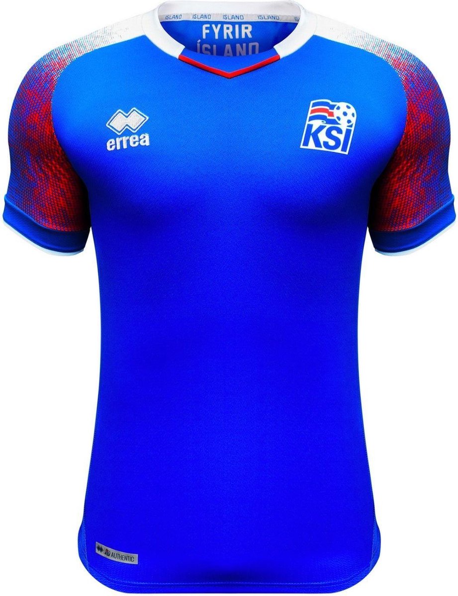 Errea voetbalshirt Ijsland maat XS (12 a 14 jaar)