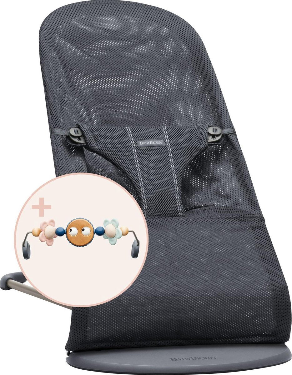 BABYBJÖRN Wipstoel Bliss Bundle - Antraciet Mesh incl Speelboog Ondeugende oogjes Pastel