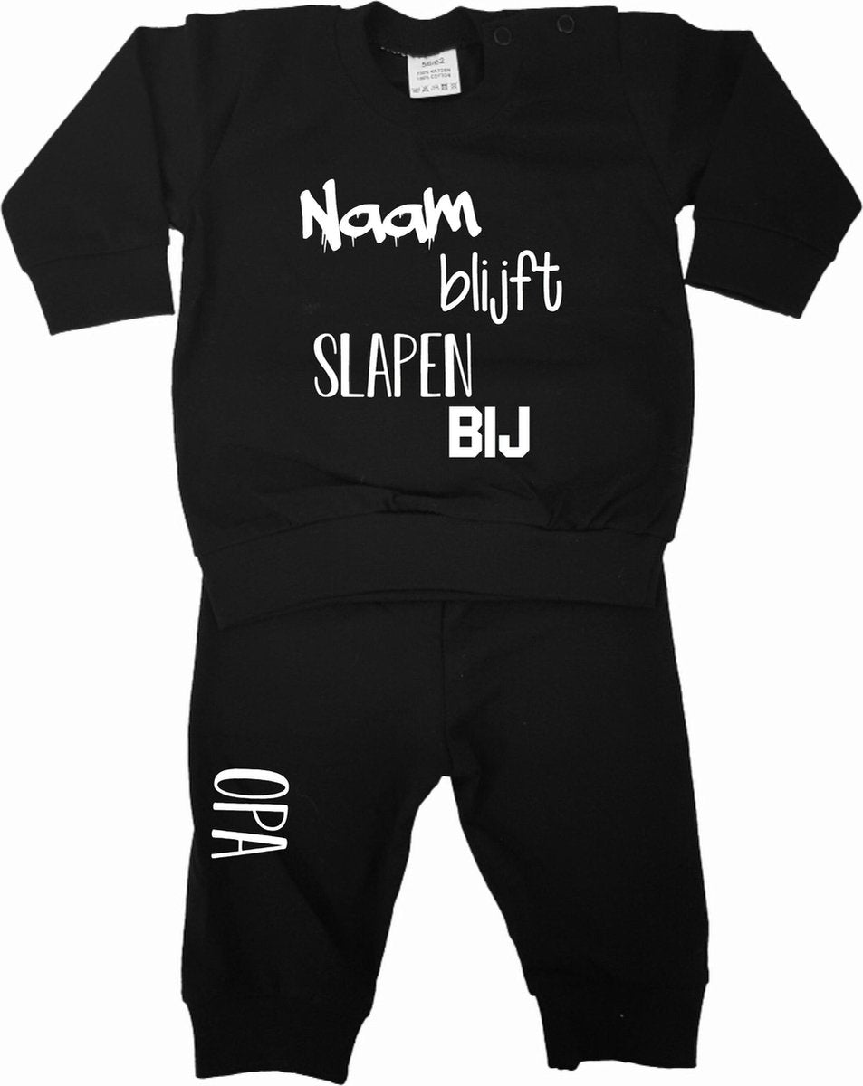 Pyjama met naam blijft slapen bij Opa-Maat 92/98