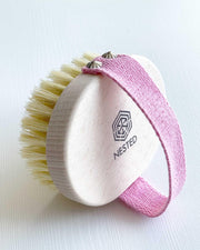 Nested | Body Massage Dry Brush Pink | Body Massage Brush | Anti-Cellulitis Borstel | Dry Brush Lichaamsborstel met Hoogwaardige Natuurlijke Haren | Droogborstel | Detox Massage Brush | Droogborstelen | Duurzaam en Huidvriendelijke Massageborstel