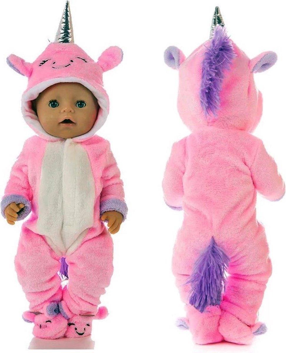 Dolldreams - Poppenkleding 43CM - Roze Eenhoorn onesie voor pop zoals baby born