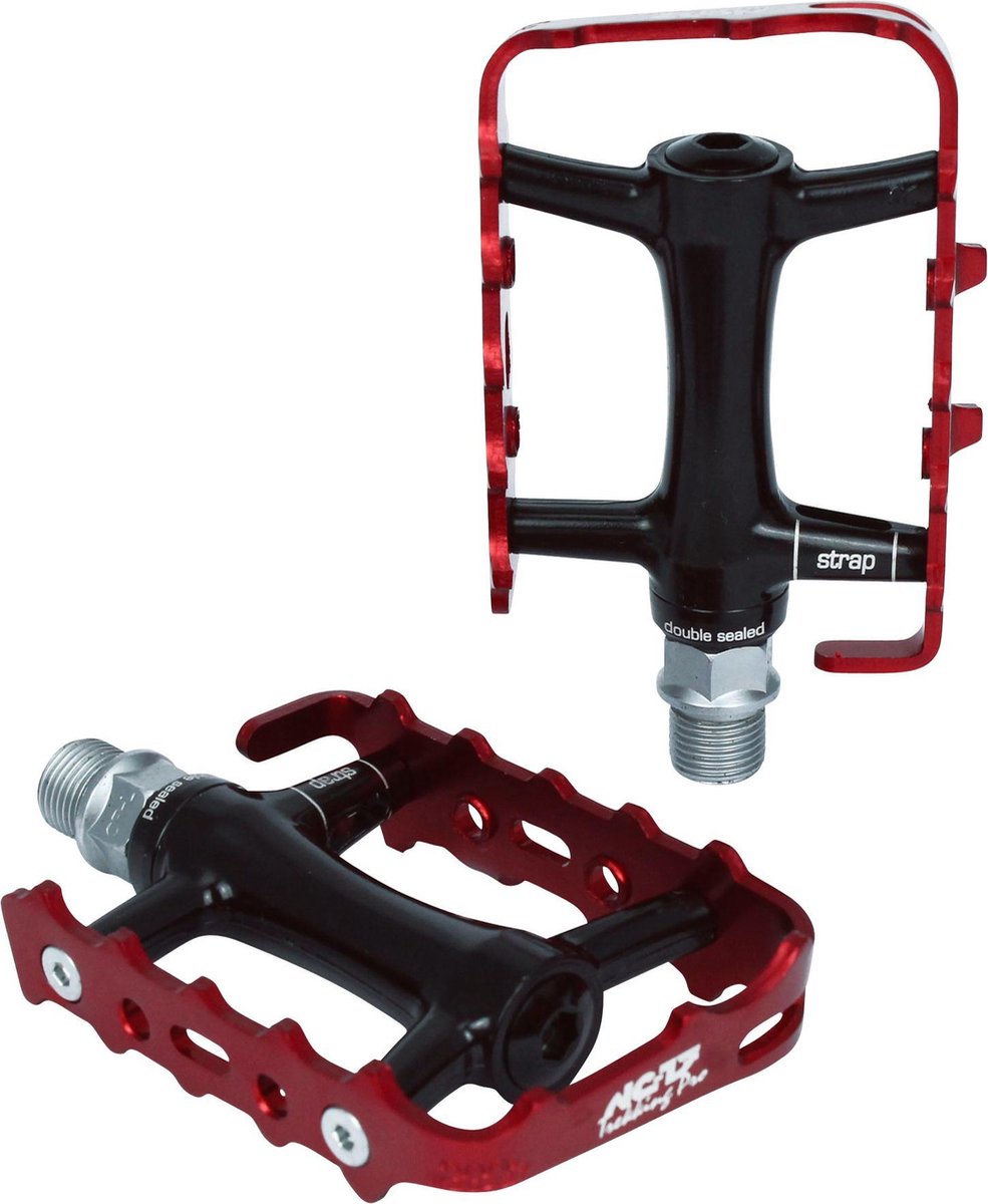 NC-17 Trekking S-Pro Pedalen