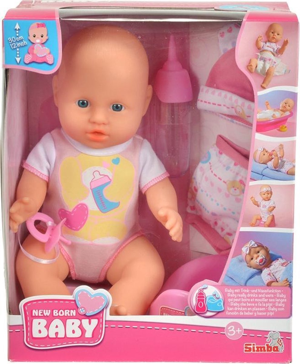 New Born Baby met Kleding
